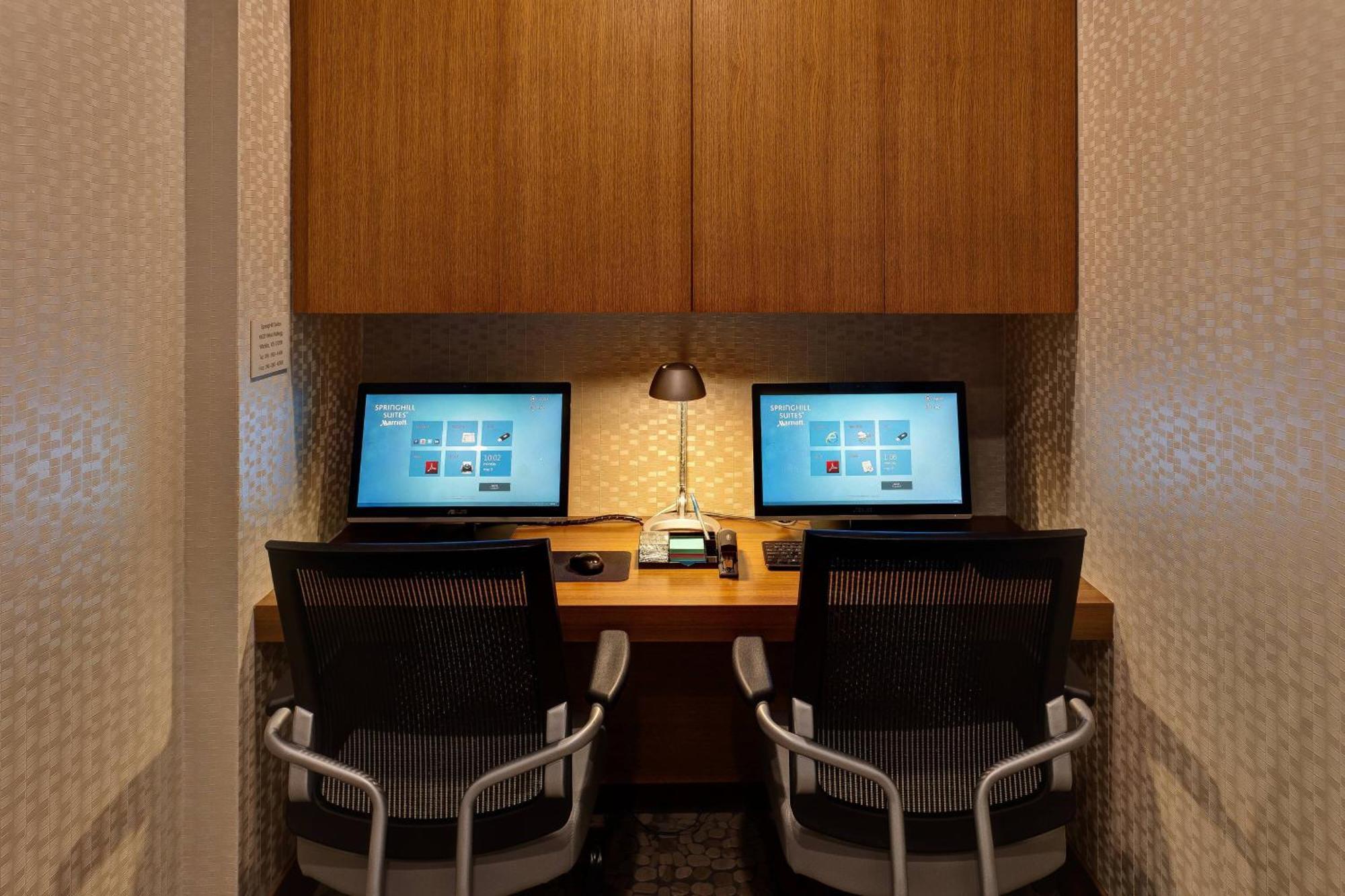Springhill Suites By Marriott Wichita Airport Exterior photo
