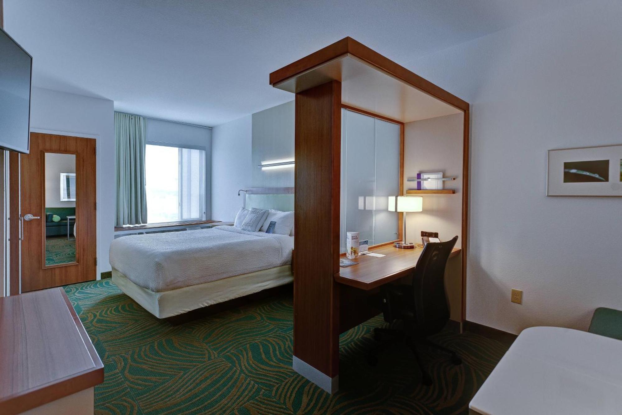 Springhill Suites By Marriott Wichita Airport Exterior photo