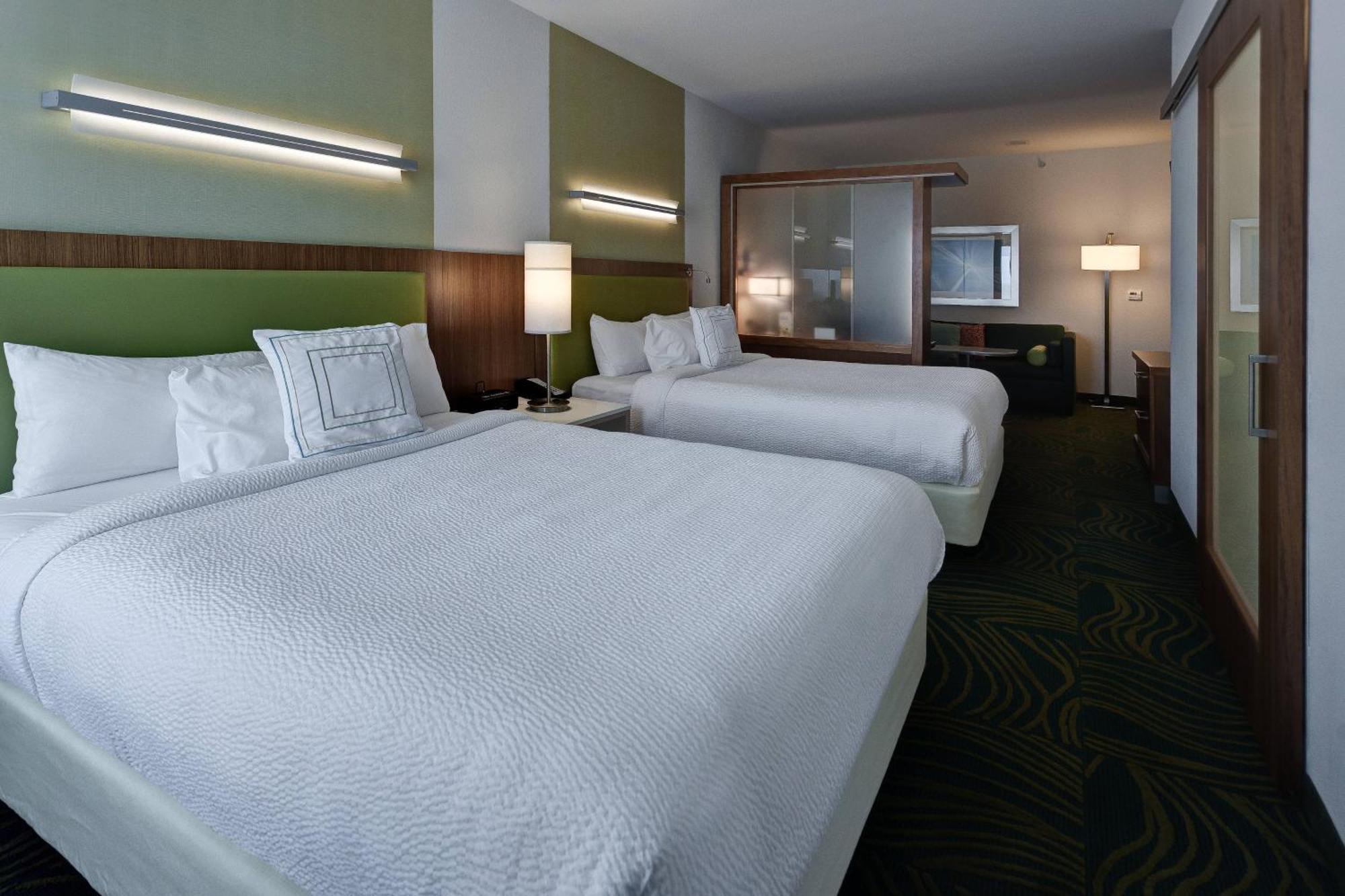Springhill Suites By Marriott Wichita Airport Exterior photo